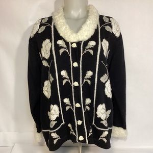 Storybook Knits Winter Roses Womens Cardigan Sweater size Large beaded design